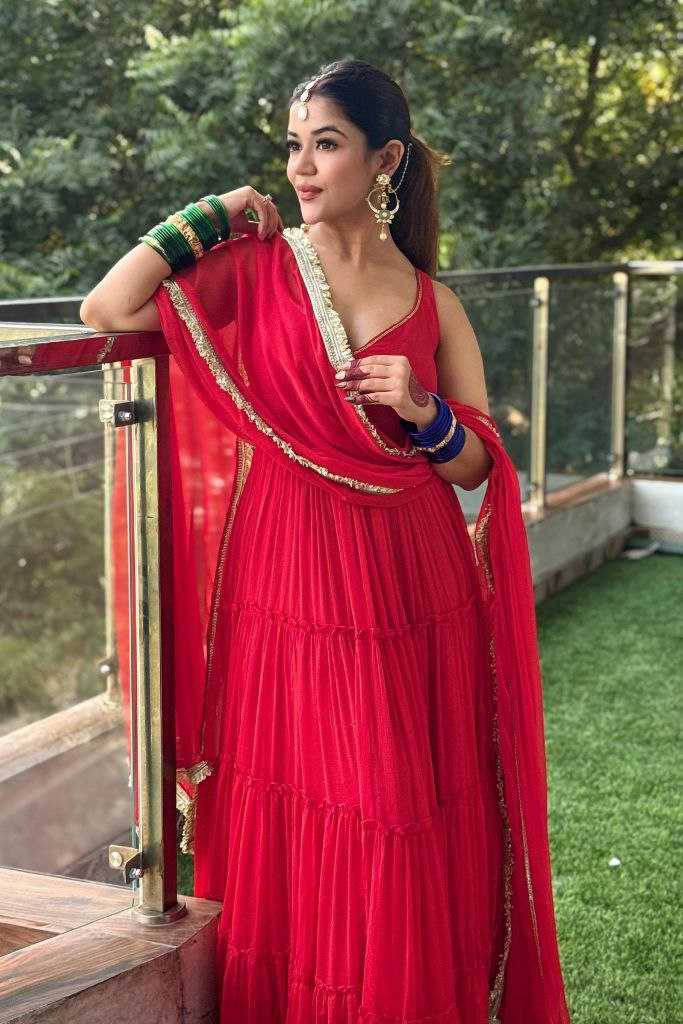Georgette  Anarkali Long Sleeveless Gown